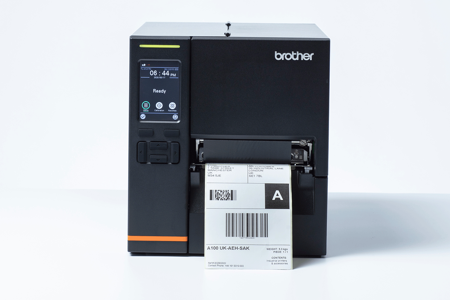 TJ4021TNZ1 - Impressora industrial de etiquetas de transferência térmica e tecnologia térmica direta. Resolução de 203ppp e visor tátil de 3,5cm. Placa de rede, série, host USB e design robusto, para elevados volumes de impressão 